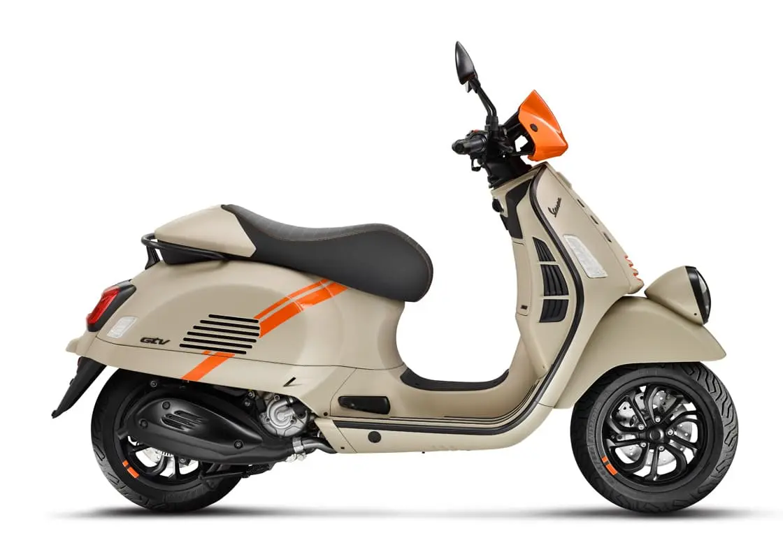 2023-Vespa-GTV-300-2.webp
